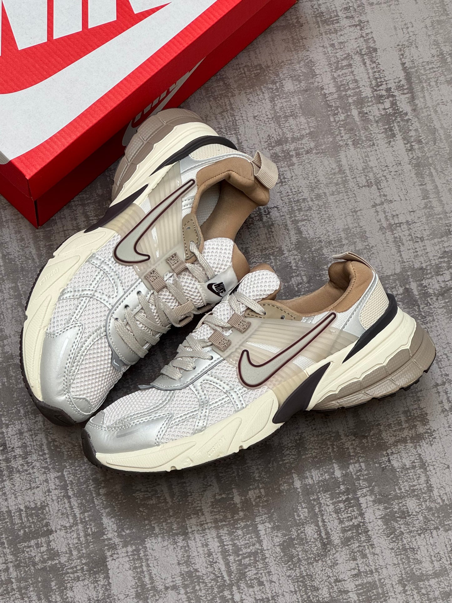 Nike V2K Run