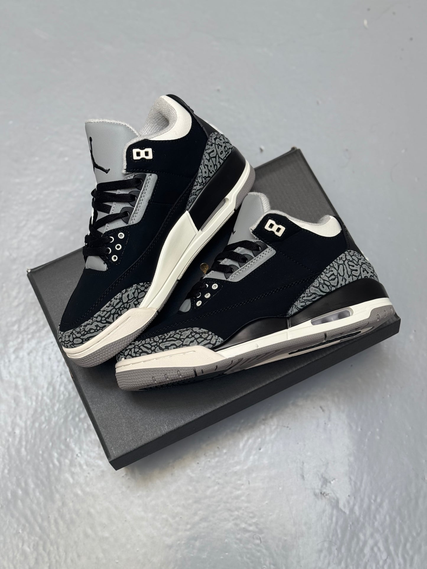 Air Jordan Retro 3 “Off Noir”