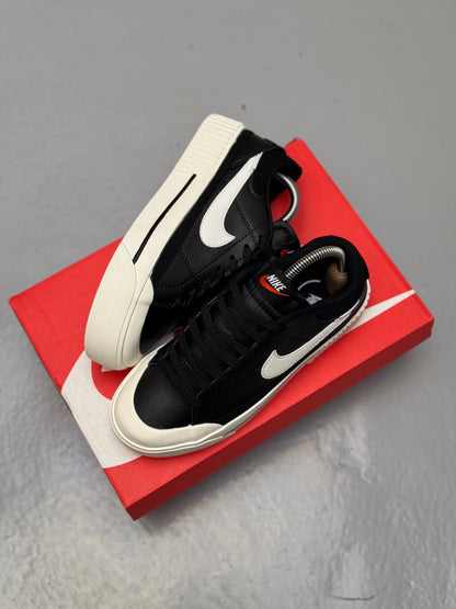 Nike Court Legacy Black
