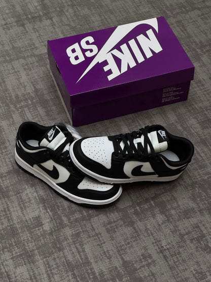 Nike SB Dunk Low Panda