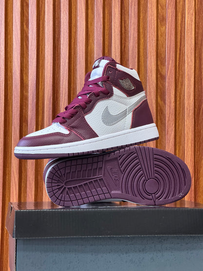 Air Jordan Retro 1 Vinotinto