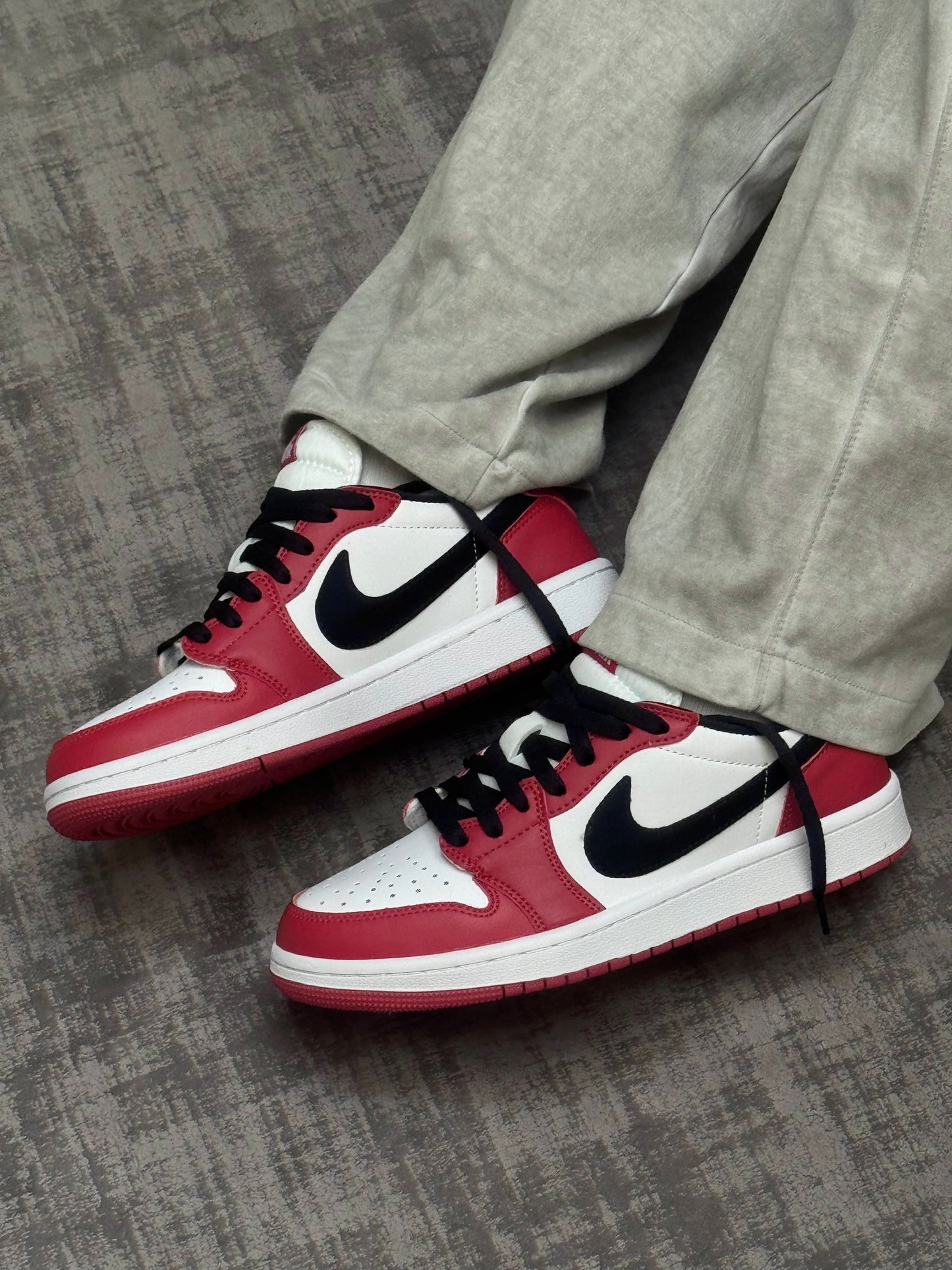Air Jordan Retro 1 Low Red