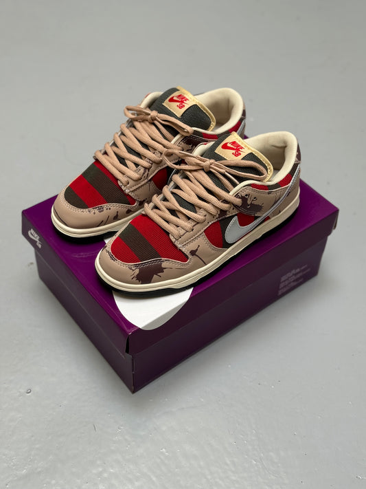 Nike SB Dunk Low Freddy Krueger