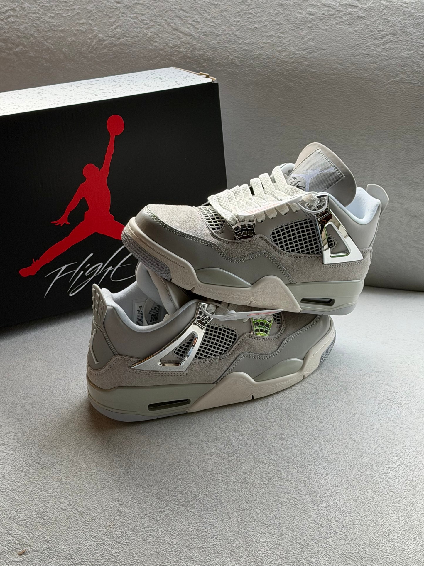 Air Jordan 4 Retro "Frozen Moments"