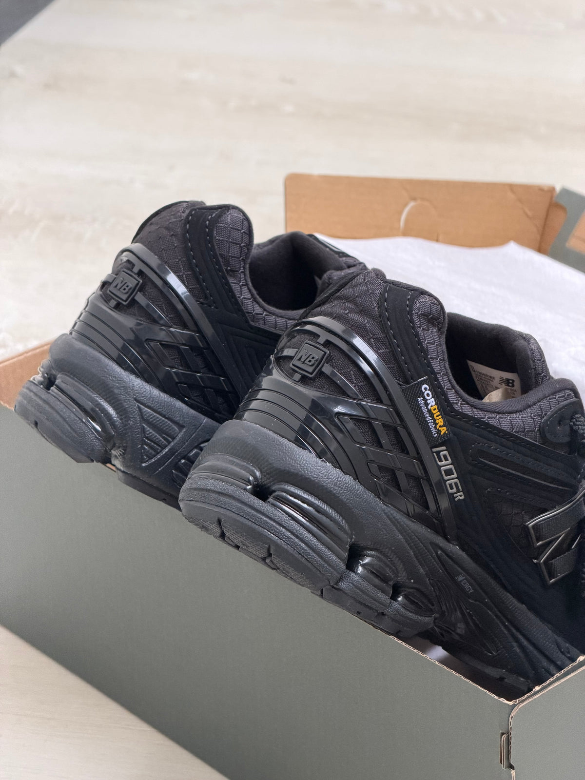 New Balance 1906R / 1906
