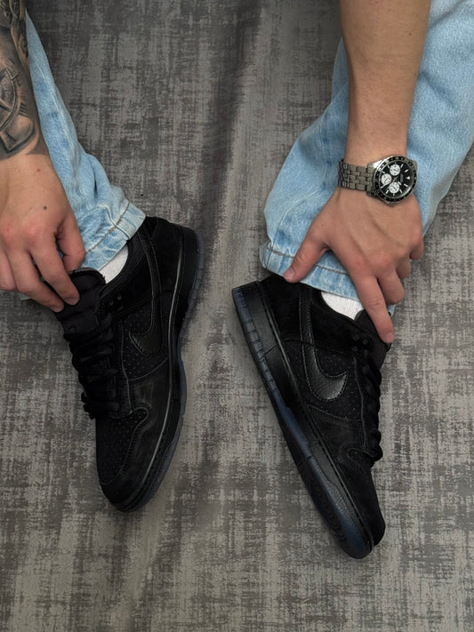 Nike Dunk Low SP Undefeated 5 On It Black