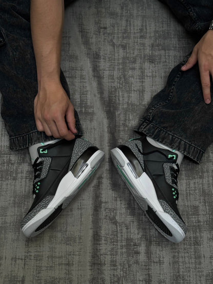 Air Jordan Retro 3 "Green Glow"