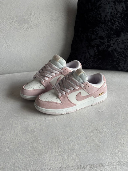 Nike Dunk Low Pearl Pink