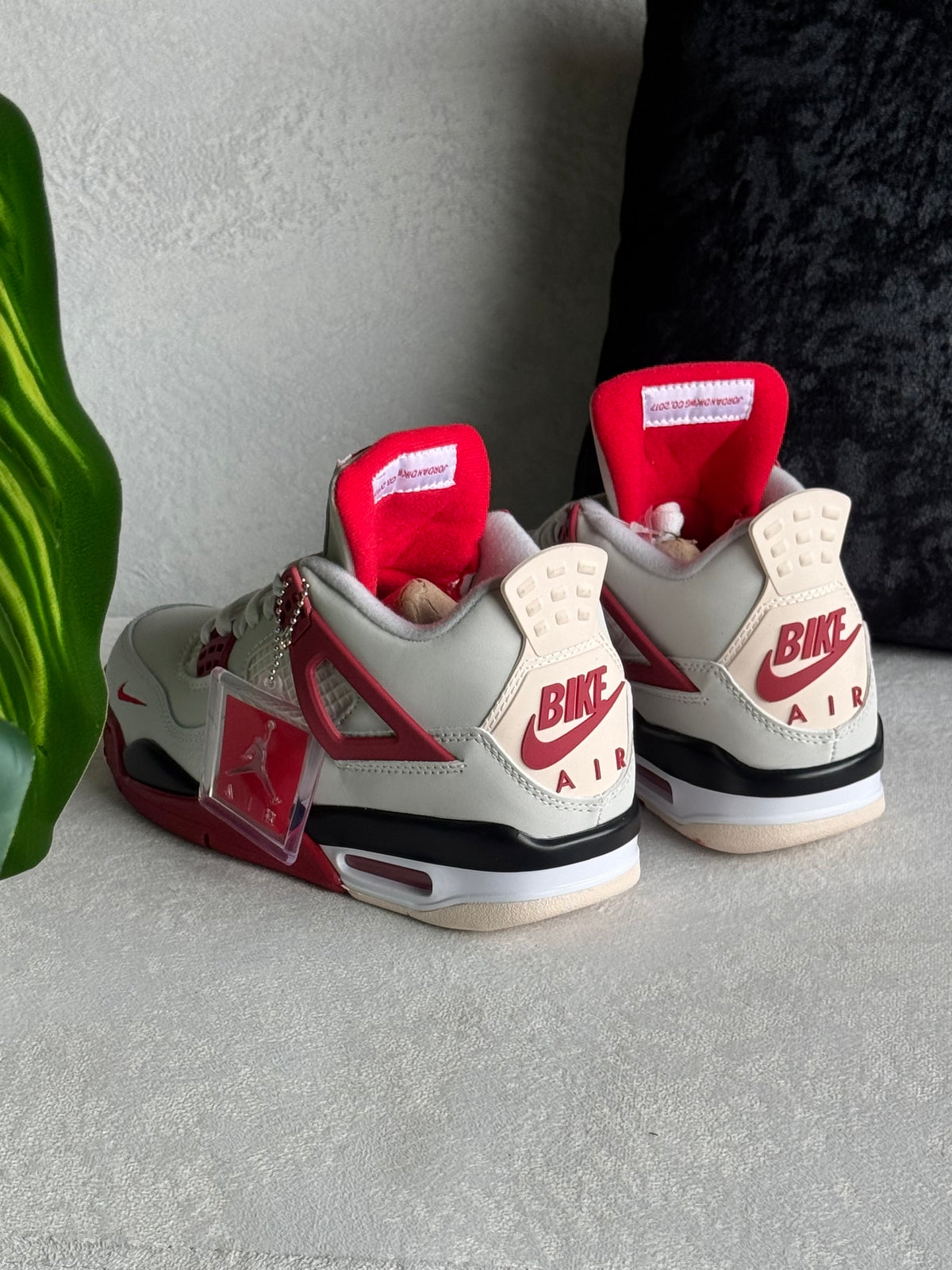 Nike Air Jordan 4 Retro OG