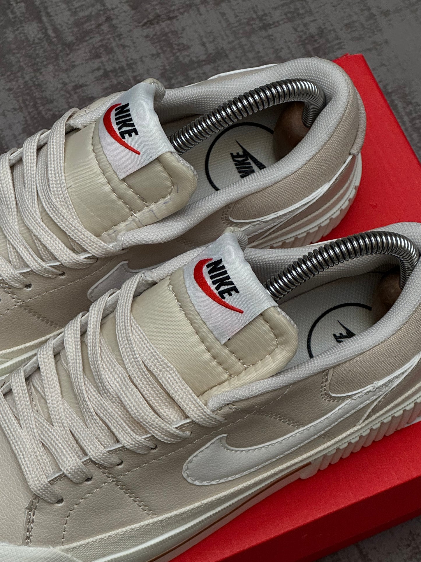 Nike Legacy Court Lift