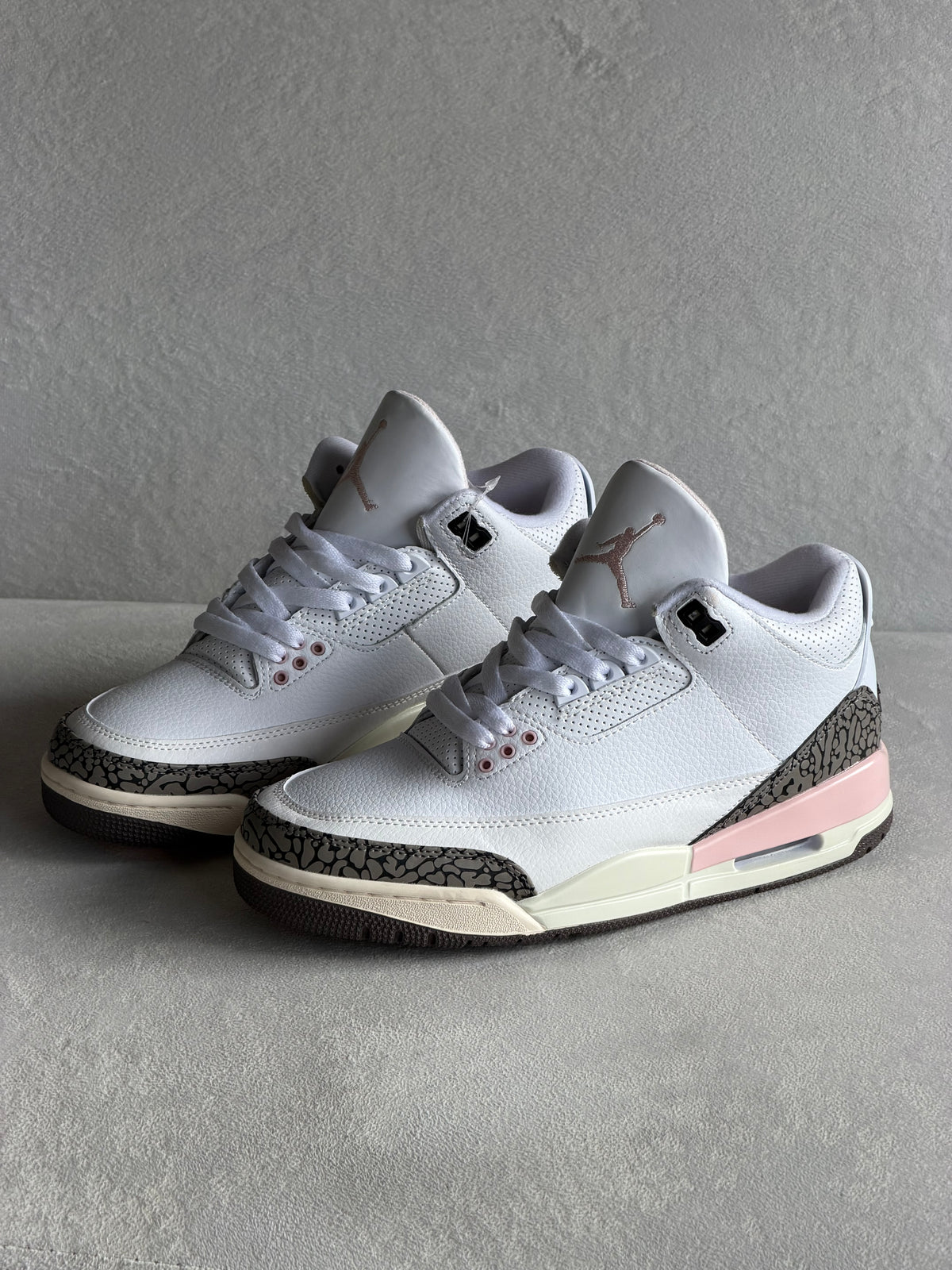 Nike Air Jordan 3 Retro "Dark Mocha" (Neapolitan)