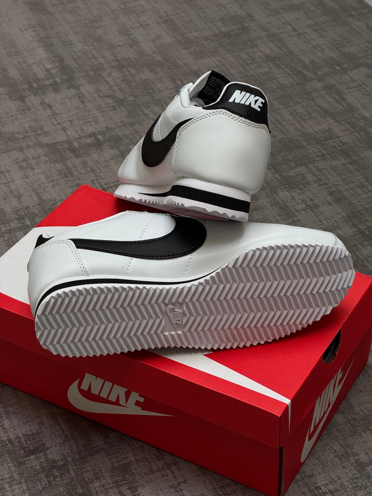 Nike Cortez B&W