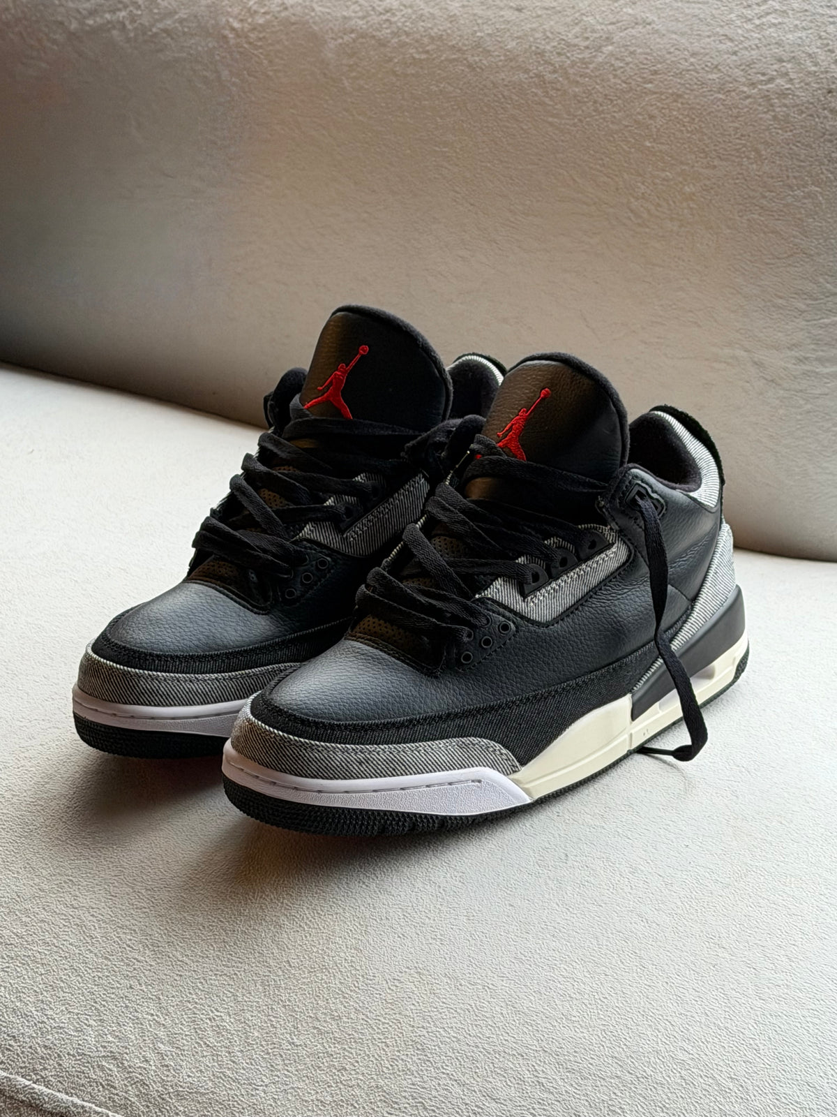 Air Jordan 3 x Levi's "Black and White"