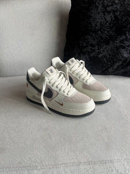 Nike Air Force 1 Low x Undefeated