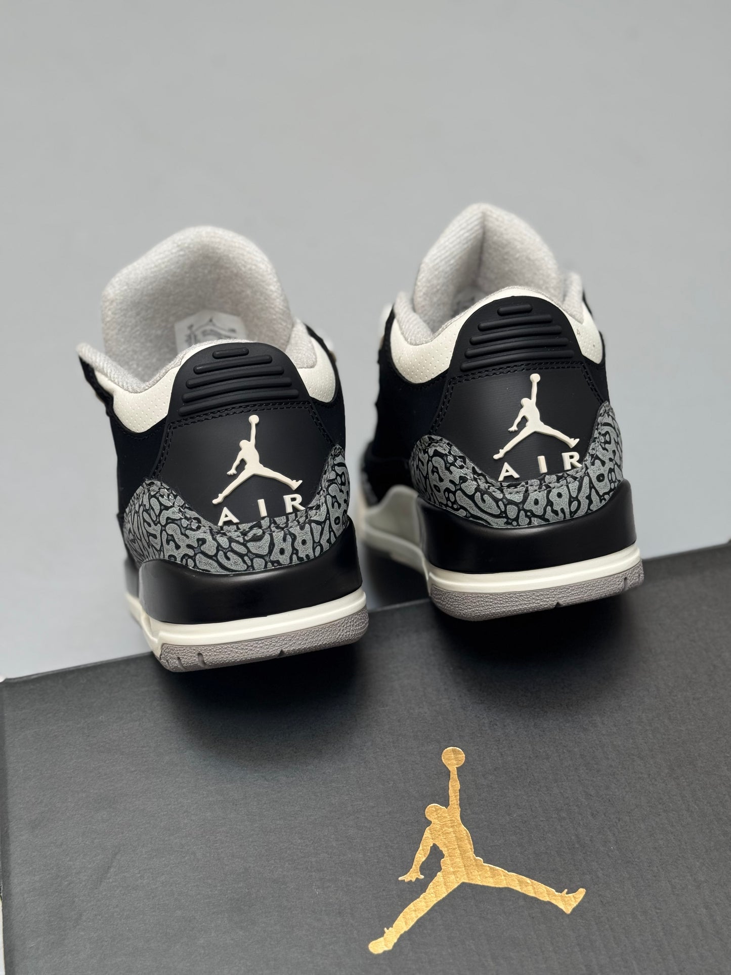 Air Jordan Retro 3 “Off Noir”