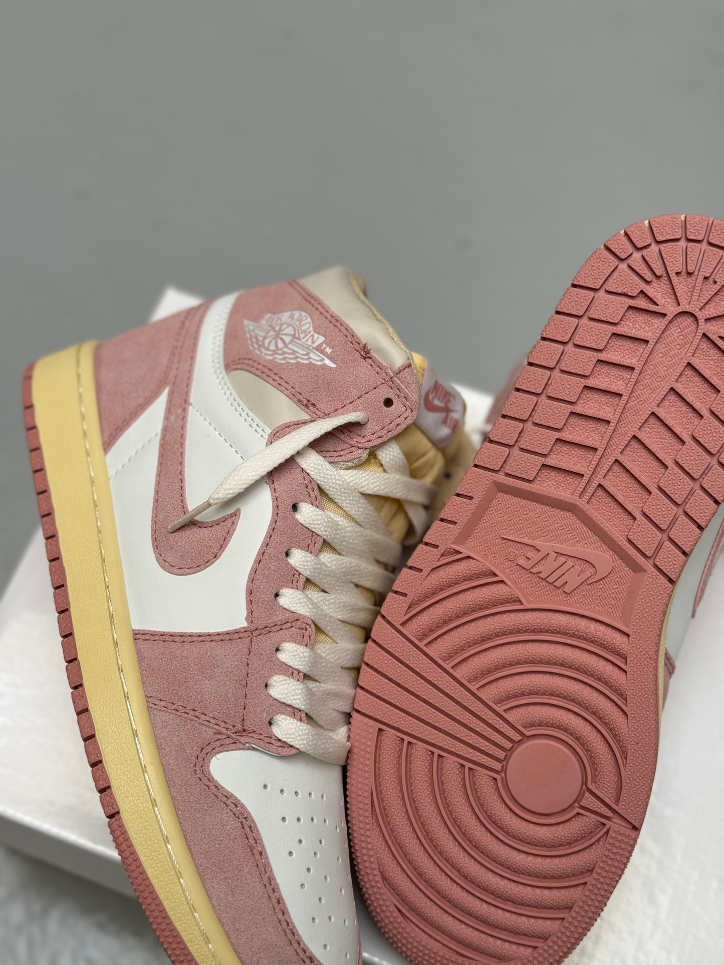 Air Jordan Retro 1 High Washed Pink