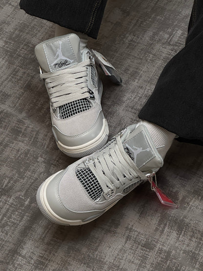 Air Jordan Retro 4 “Frozen Moments”