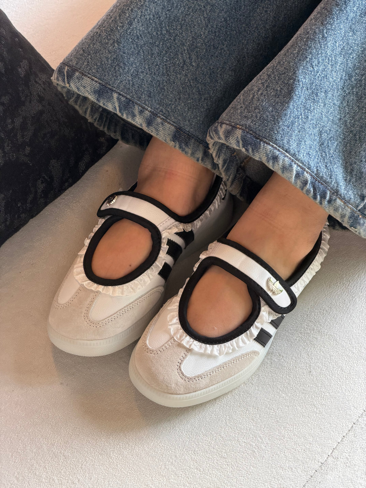Adidas Samba Jane B&W