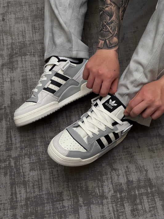 Adidas Forum Low B&W