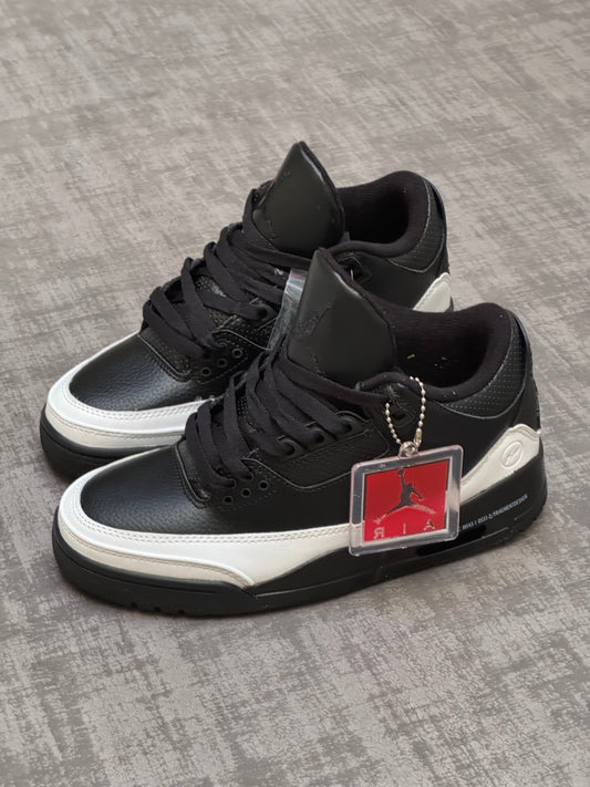 Air Jordan Retro 3 B&W
