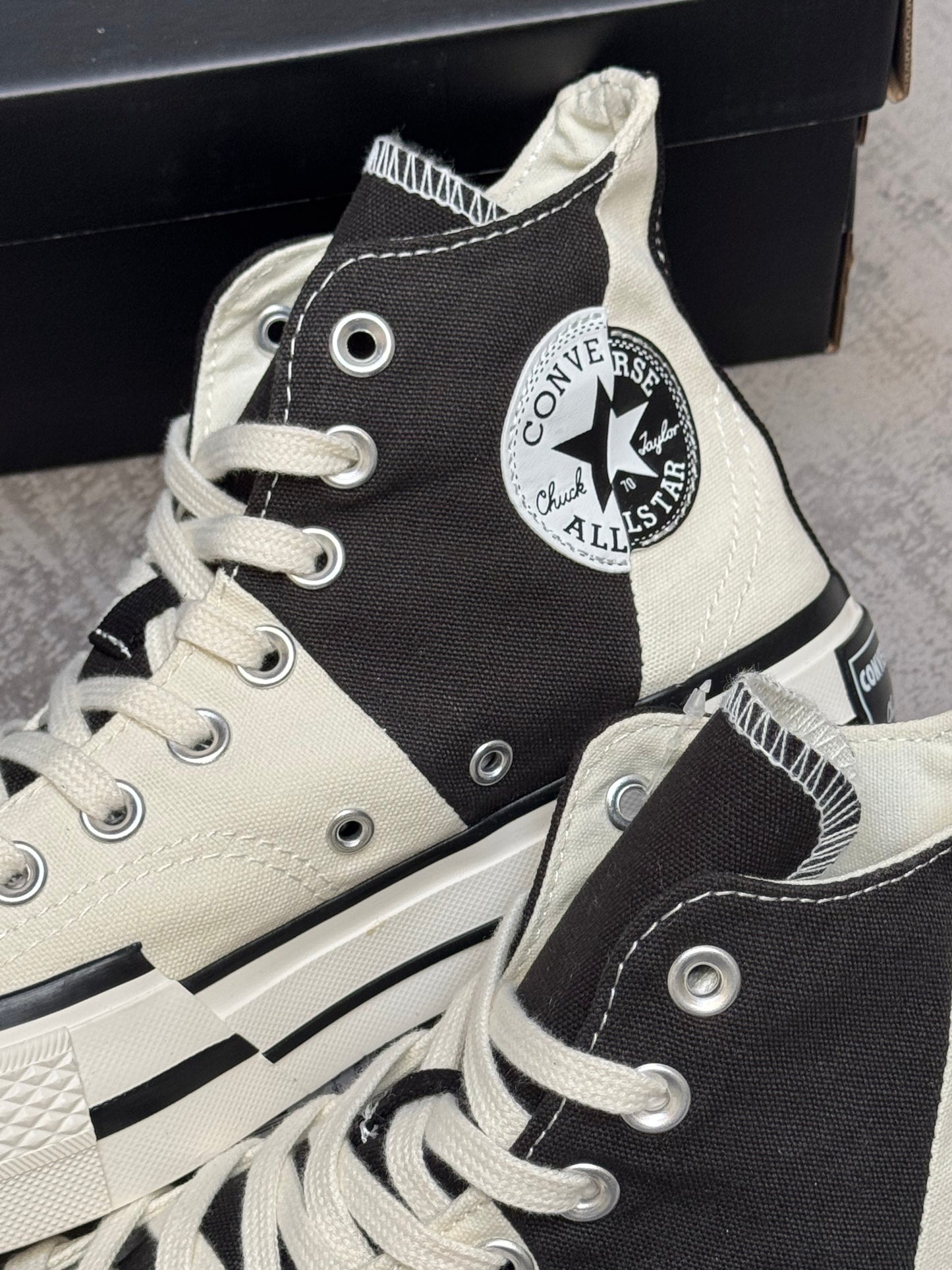 Converse High B&W