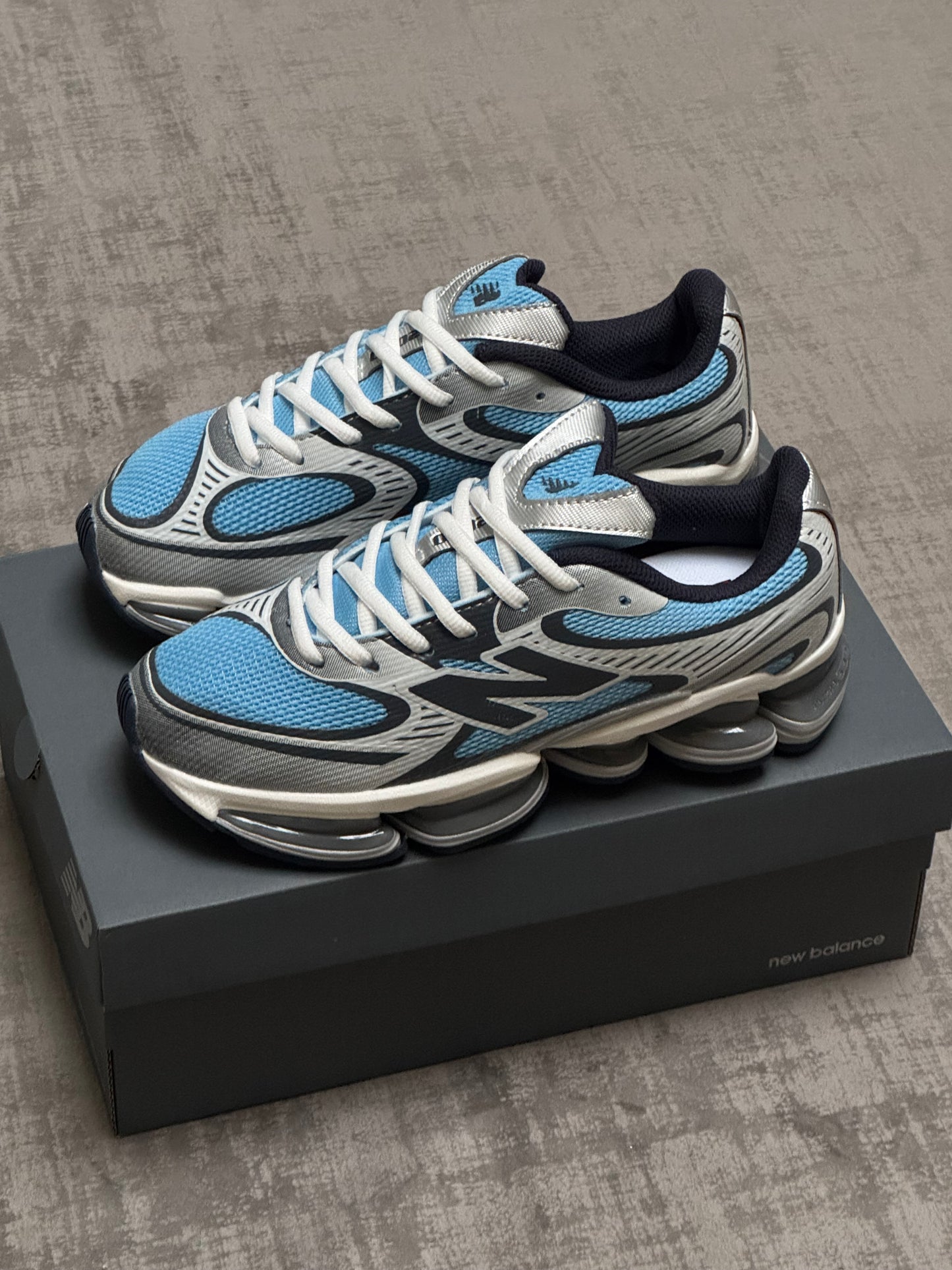 New Balance ABZORB 2000