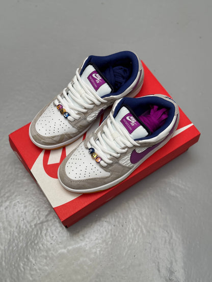 Nike SB Dunk Low x Rayssa Leal