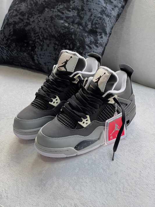 Air Jordan Retro 4 “Fear Pack”