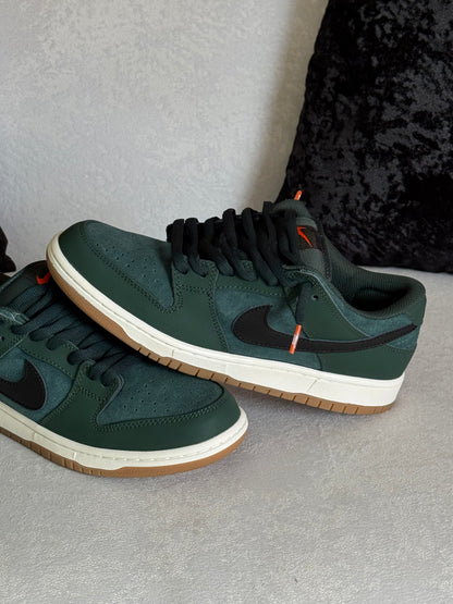 Nike Dunk Low Pro "Deep Fir"