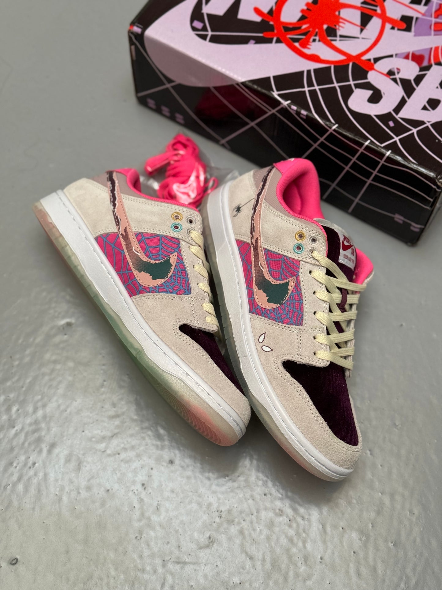 Nike Dunk Low Spiderve-Verso