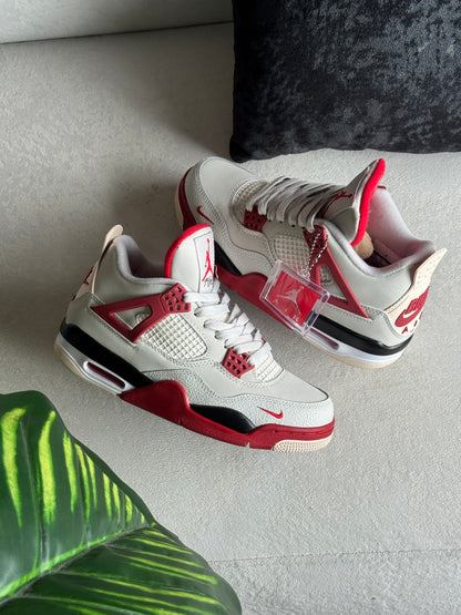Nike Air Jordan 4 Retro OG