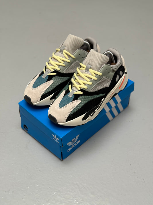Adidas Yeezy Boost 700 Wave Runner