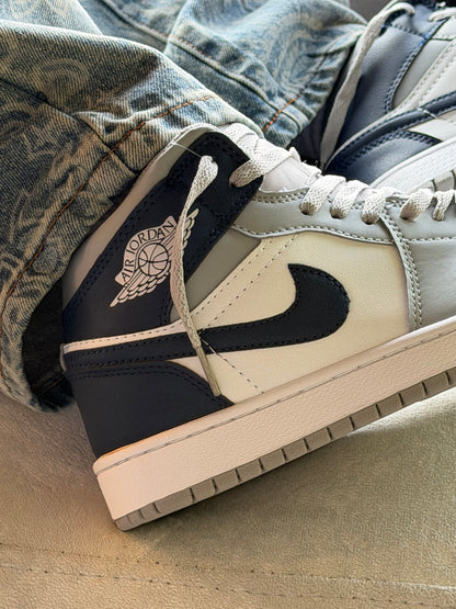 Air Jordan 1 Grey