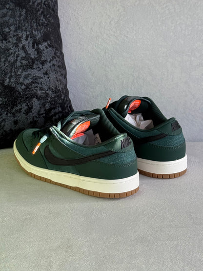 Nike Dunk Low Pro "Deep Fir"