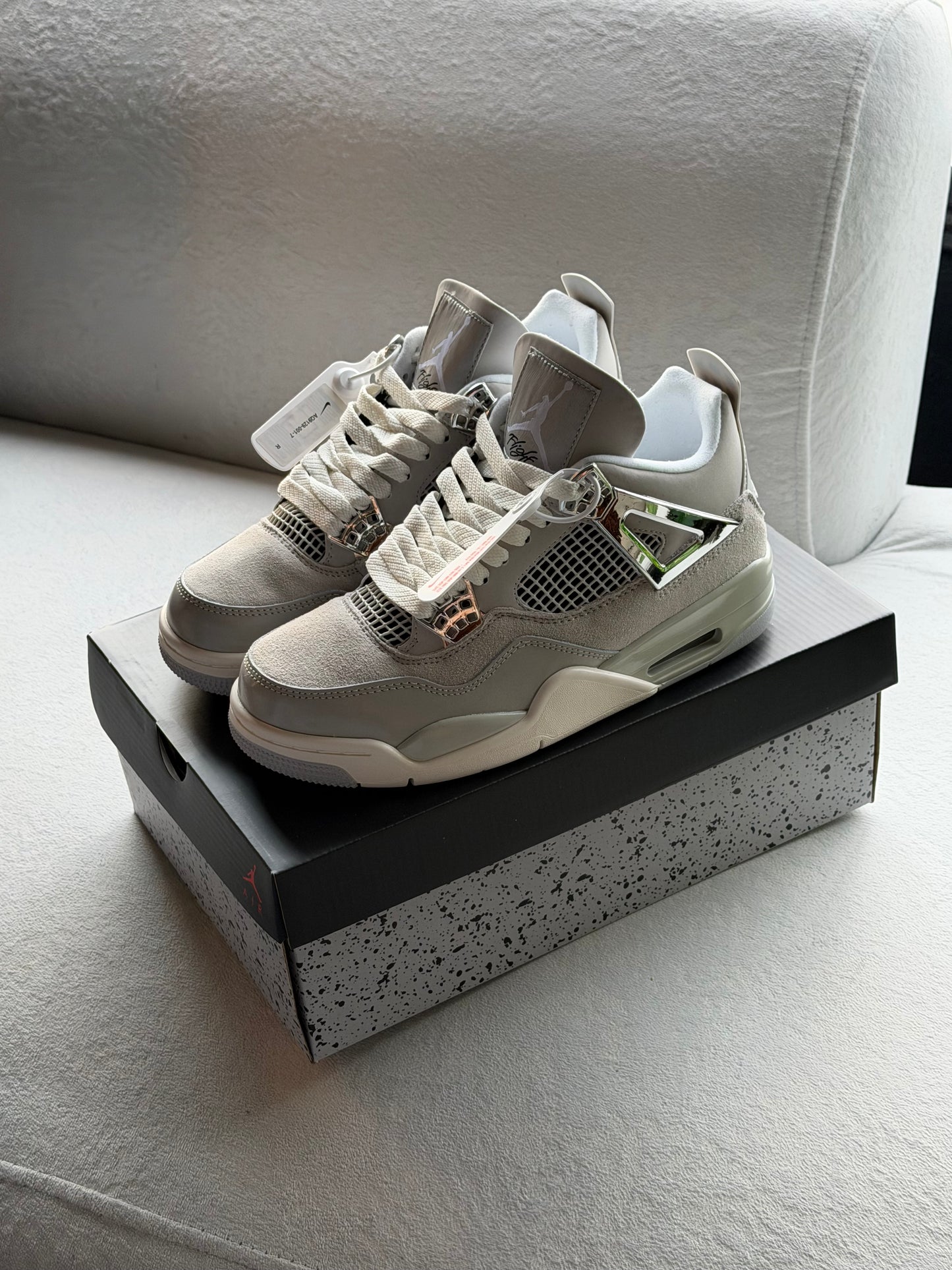 Air Jordan 4 Retro "Frozen Moments"