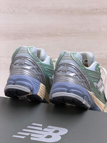 New Balance 1906R 'Ice Blue/Melon Water'
