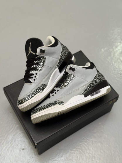 Air Jordan Retro 3 Wolf Grey