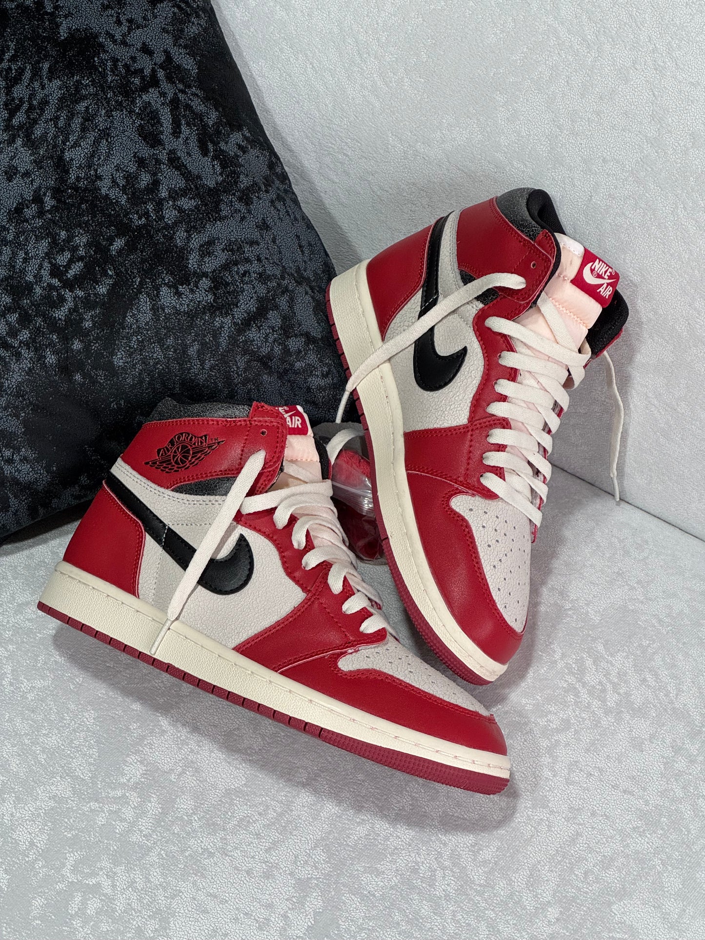 Air Jordan Retro 1 “Lost and Found”