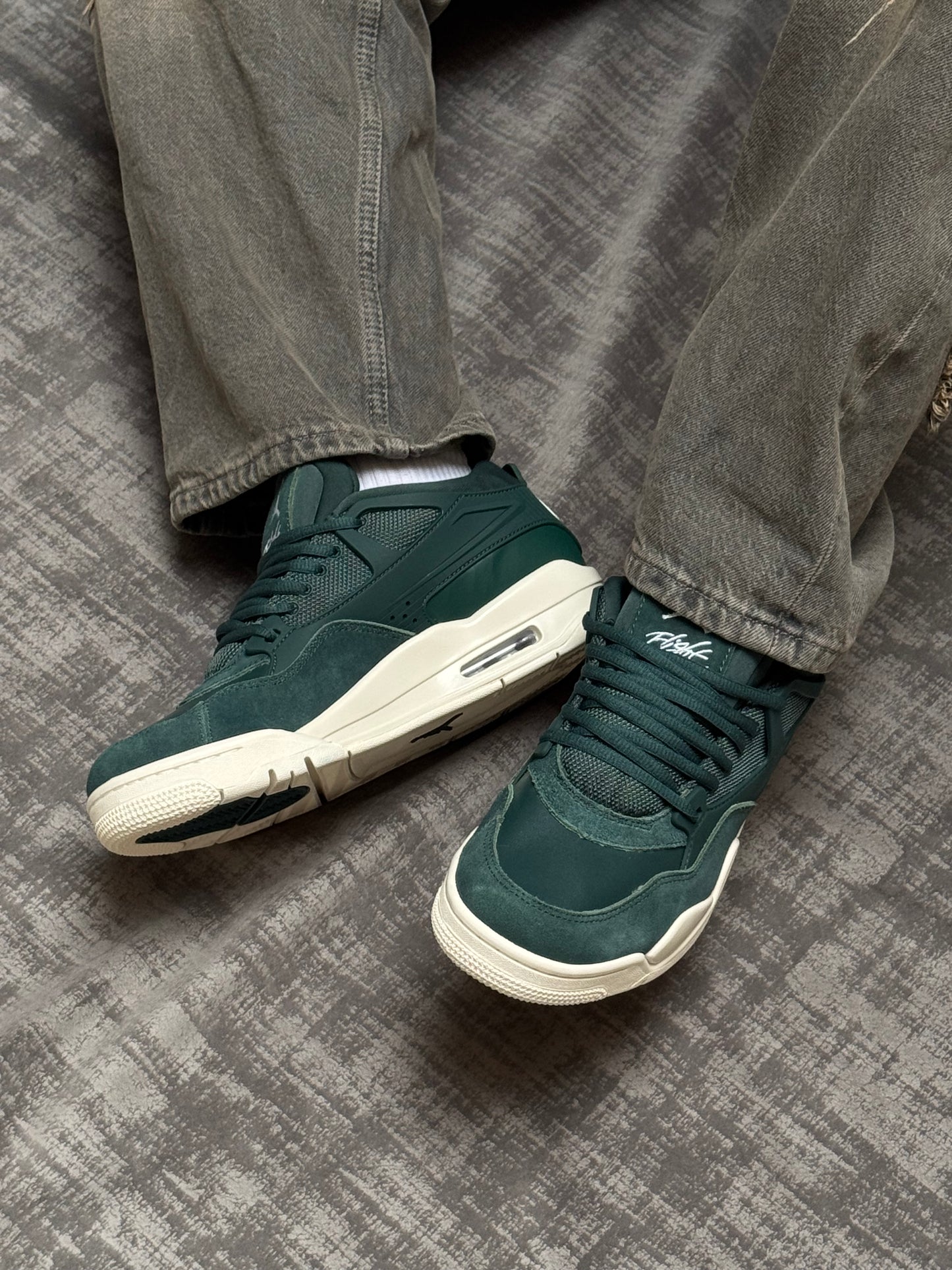 Jordan 4 RM