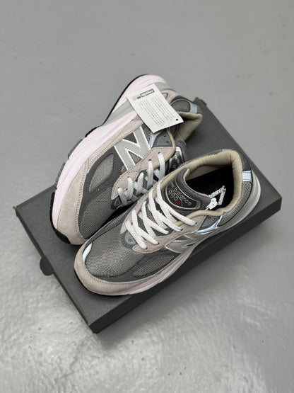 New Balance 990v6