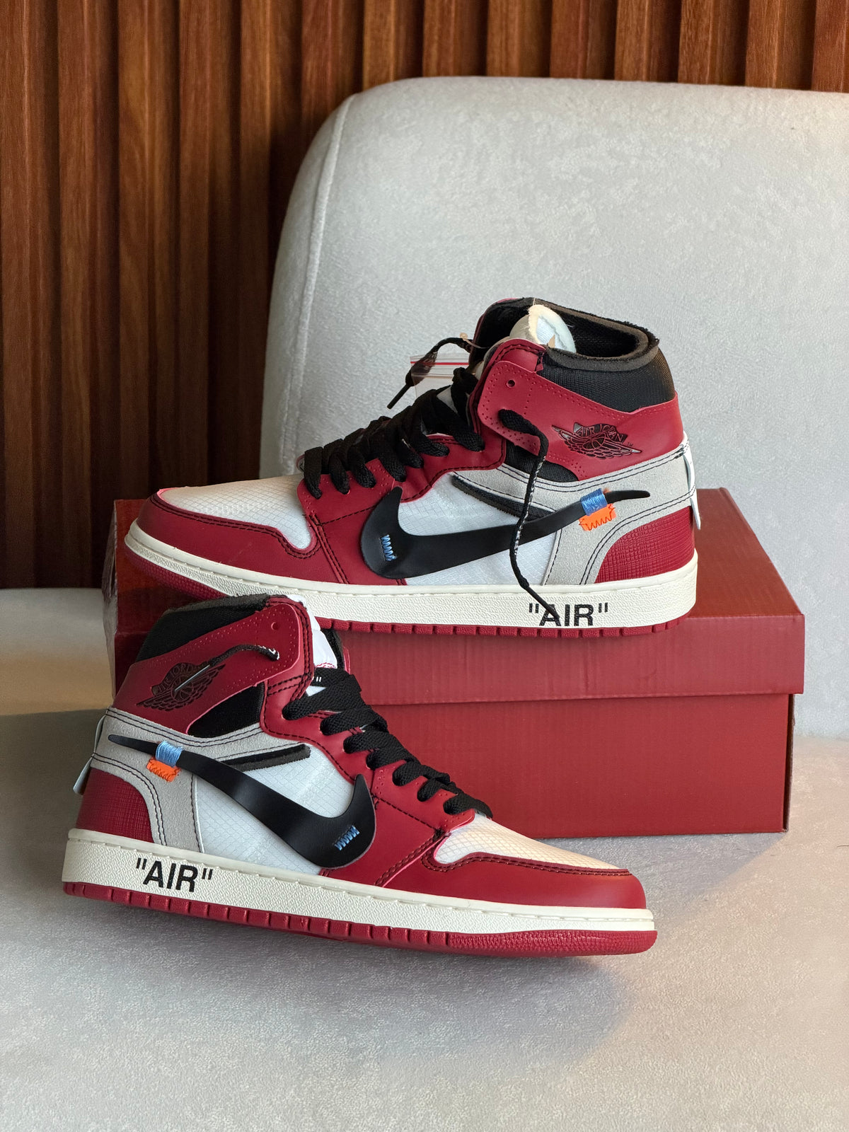 Air Jordan 1 Retro High Off-White Chicago
