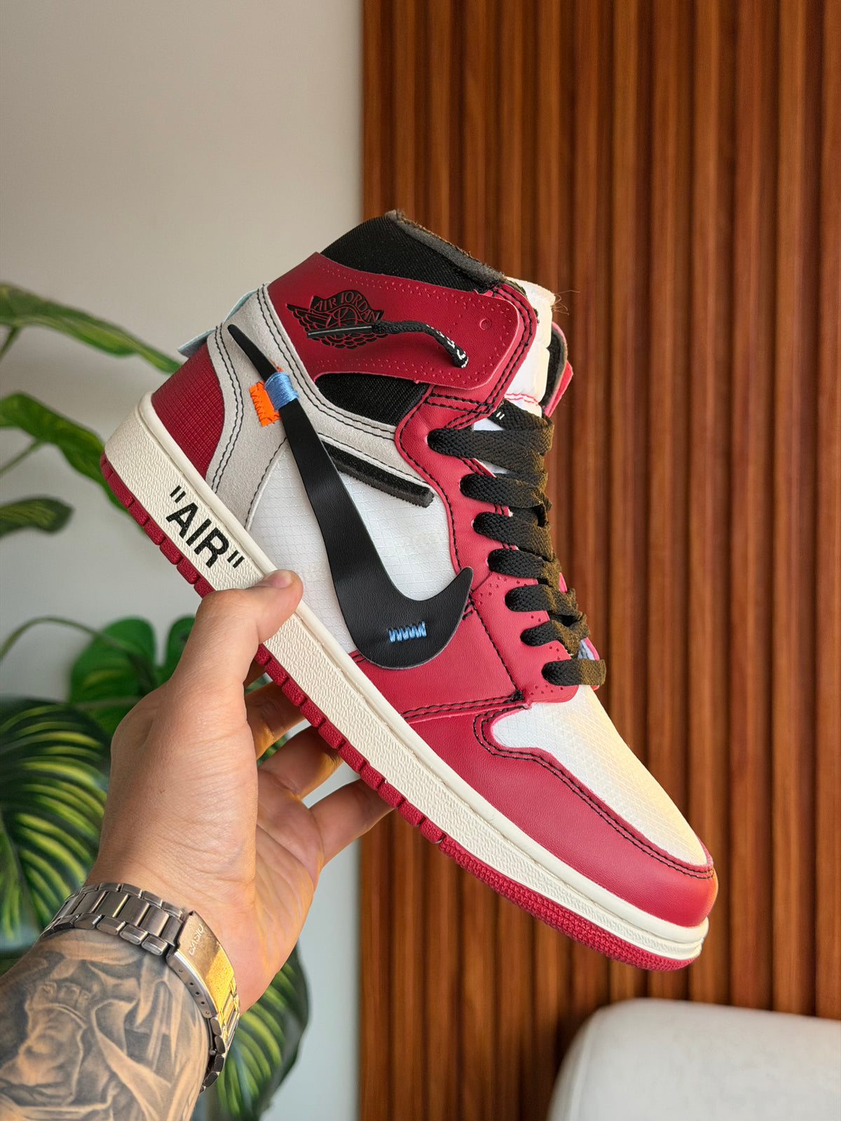 Air Jordan 1 Retro High Off-White Chicago