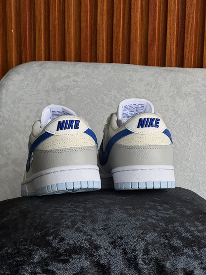 Nike SB Dunk Ivory Hyper Royal