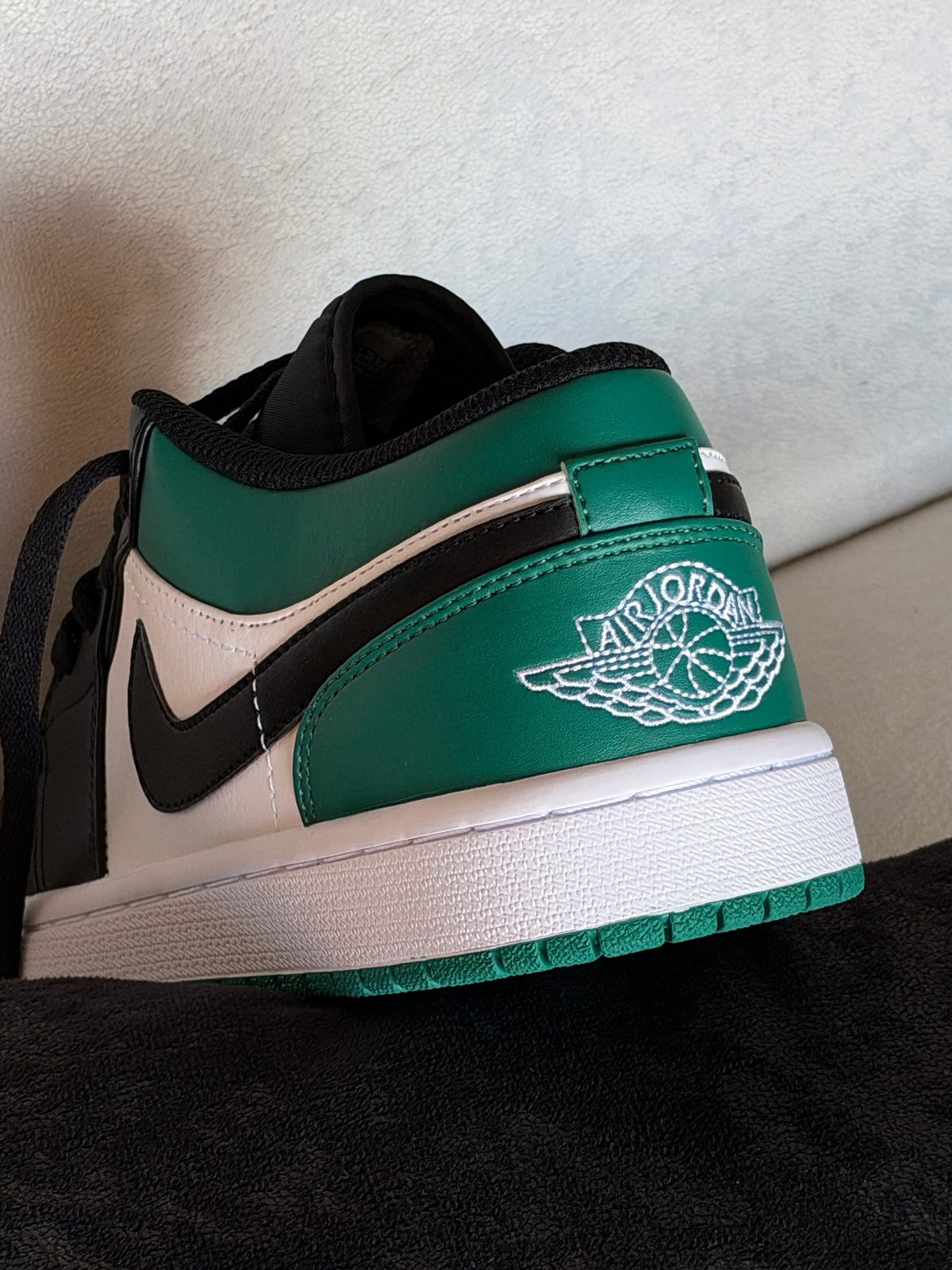 Air Jordan 1 Low "Green Toe"